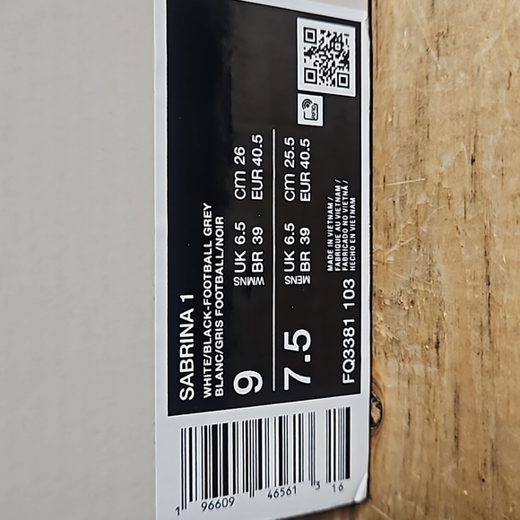 Nike Sabrina 1 Low Womens Basketball Shoe White Black FQ3381-103 Magnetic - Picture 11 of 12